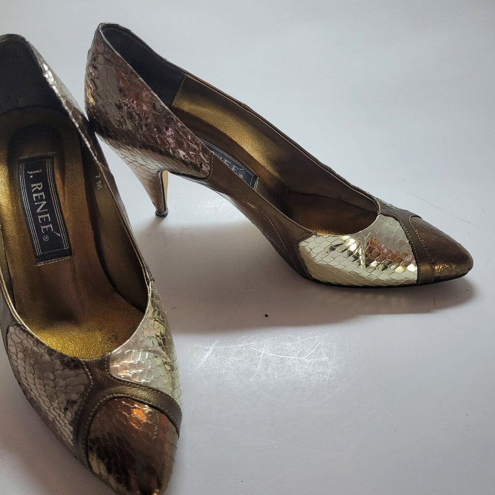J Renee vintage snakeskin pump